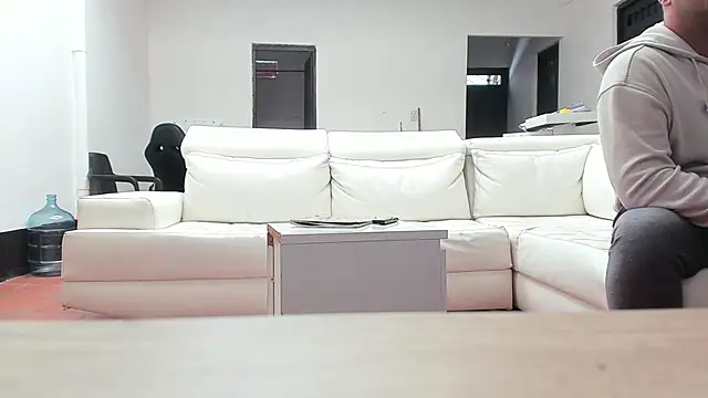 Snapshot of indiana_jonnes chatting on March 3, 4:24 pm indiana jonnes online show from March 3, 4:24 pm