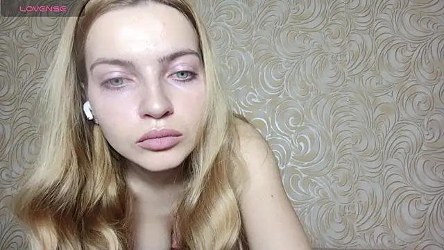 JuiliOnesunray online show from January 17, 3:01 am