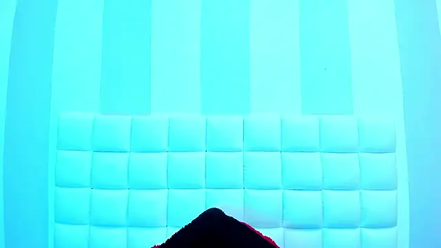 teresasroom  online show from January 29, 12:13 pm