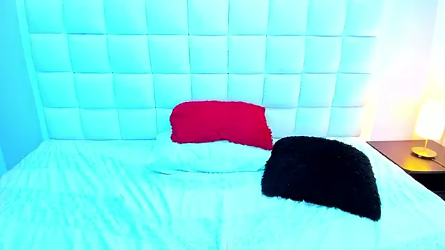 teresasroom  online show from February 7, 7:38 pm