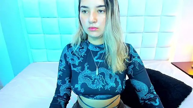 teresasroom  online show from February 12, 11:07 am