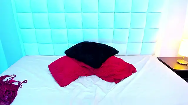 teresasroom  online show from February 13, 12:32 pm