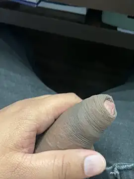 Snapshot of kavilv69fuck chatting on December 25, 11:11 am kavilv69fuck online show from December 25, 11:11 am