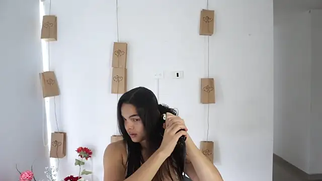  Vahos  online show from February 12, 5:48 pm