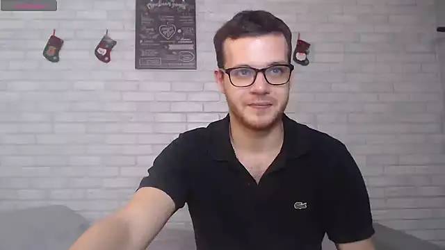 Alexxx horny online show from January 4, 5:26 pm