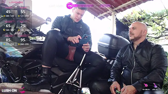 simon and david online show from November 5, 10:10 pm