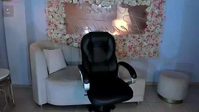 AmyWood online show from January 15, 2:06 am