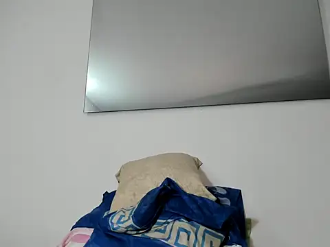 foxy-porn1 online show from February 15, 11:47 pm