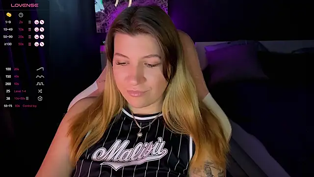 Snapshot of Fairy__Sofia chatting on January 21, 9:13 am Fairy Sofia online show from January 21, 9:13 am