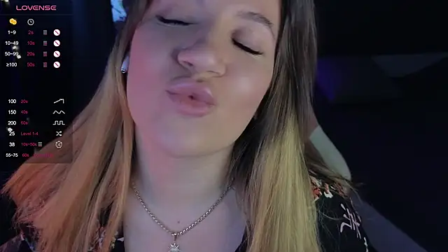 Snapshot of Fairy__Sofia chatting on January 28, 8:36 am Fairy Sofia online show from January 28, 8:36 am