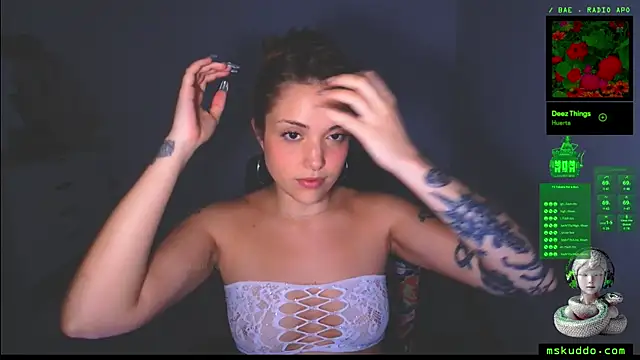 Snapshot of mskuddo chatting on February 28, 11:45 pm mskuddo online show from February 28, 11:45 pm