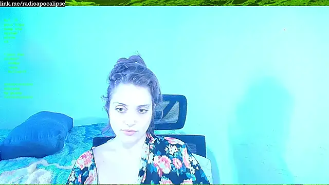 Snapshot of mskuddo chatting on October 29, 4:31 pm mskuddo online show from October 29, 4:31 pm