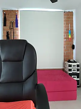 YOURSDEBORA online show from March 18, 10:04 pm