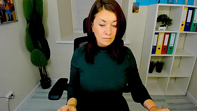 Snapshot of AnaMills chatting on September 24, 3:04 pm AnaMills online show from September 24, 3:04 pm