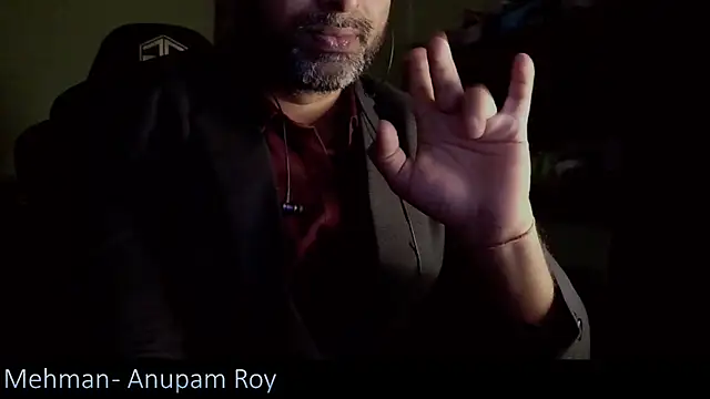  x rated  online show from December 15, 6:15 pm