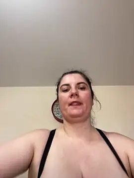 alisiaparril online show from March 18, 10:36 am