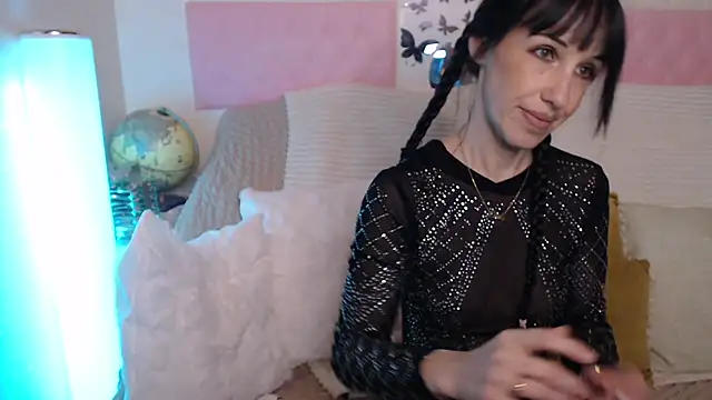 -carla- online show from November 3, 6:03 am