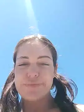 Snapshot of LilliThelo chatting on January 9, 11:36 am LilliThelo online show from January 9, 11:36 am