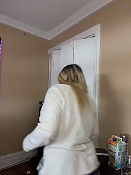 LittleMissEeve online show from February 15, 4:12 pm