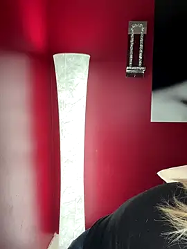 LittleMissEeve online show from November 19, 4:12 am