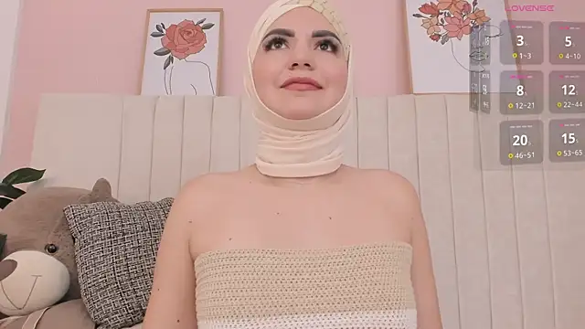 dalilasaadi  online show from March 6, 3:24 pm