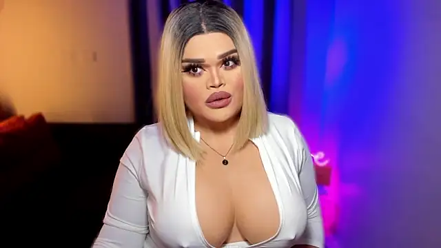 Snapshot of KarolinaThompson chatting on February 16, 9:15 am KarolinaThompson online show from February 16, 9:15 am