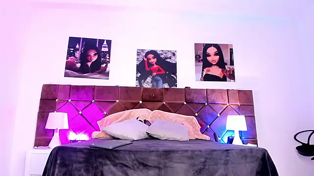 Snapshot of Ariana_lopezz chatting on March 18, 12:25 pm Ariana lopezz online show from March 18, 12:25 pm