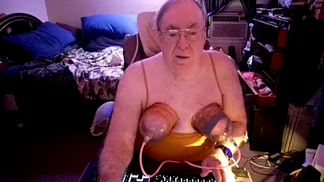 Toastir online show from December 1, 4:01 pm