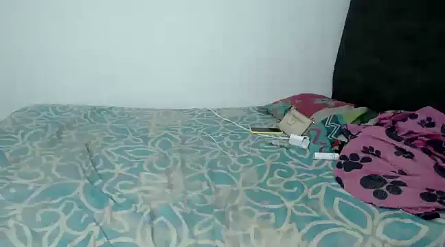 Snapshot of skynataly chatting on January 8, 8:49 am skynataly online show from January 8, 8:49 am