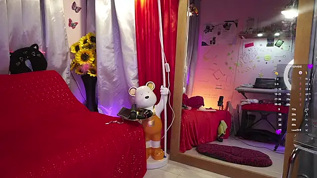 Rachellkors online show from March 18, 1:53 pm