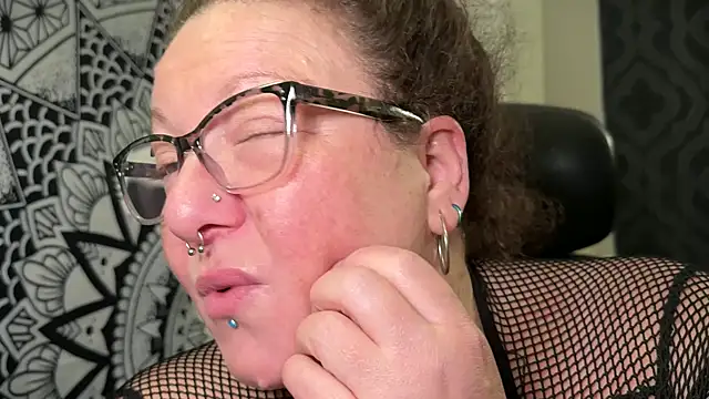 Miss Phat Booty online show from September 27, 1:32 am