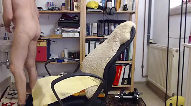 Snapshot of tibe50 chatting on January 3, 6:24 pm tibe50 online show from January 3, 6:24 pm