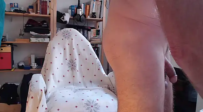 Snapshot of tibe50 chatting on March 1, 10:34 am tibe50 online show from March 1, 10:34 am