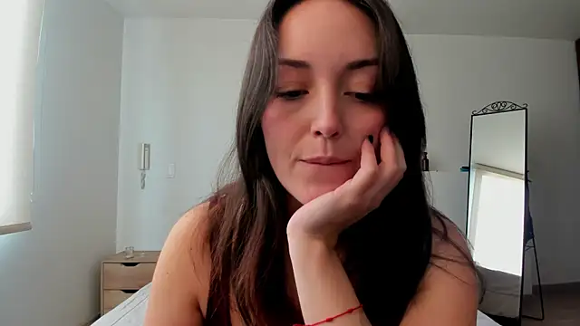 molly marmalade  online show from March 21, 5:12 pm