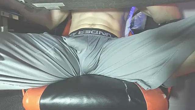 Dick and muscles online show from October 13, 1:05 am