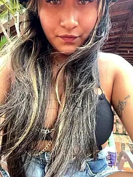 Rubyross21 online show from March 18, 9:10 pm