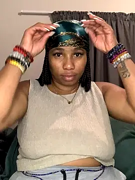 CurvyDesire1 online show from October 9, 9:57 pm