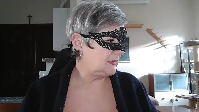 Snapshot of simona60 chatting on December 2, 1:57 pm simona60 online show from December 2, 1:57 pm