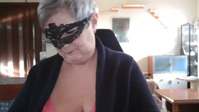 Snapshot of simona60 chatting on January 16, 2:08 pm simona60 online show from January 16, 2:08 pm