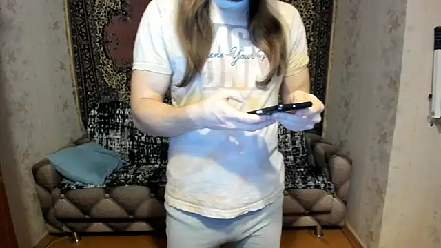 Marrymepls online show from March 4, 4:52 pm