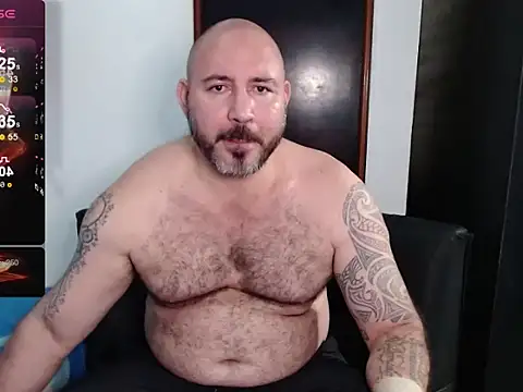 Snapshot of Osobrandon567 chatting on November 13, 12:31 am Osobrandon567 online show from November 13, 12:31 am