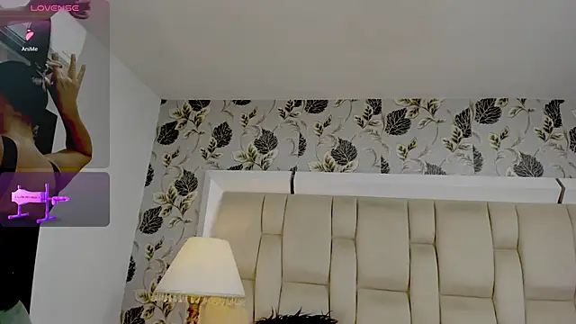 zarahdivousi online show from February 15, 7:28 pm