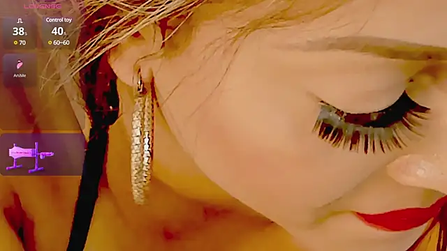 zarahdivousi online show from March 21, 9:45 pm