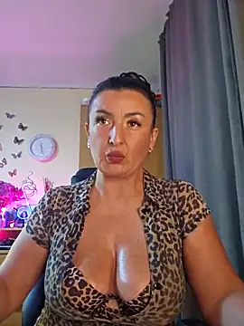 Snapshot of Hotangel75 chatting on October 2, 8:32 am Hotangel75 online show from October 2, 8:32 am