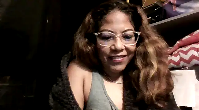 Snapshot of mila38 chatting on January 25, 12:27 am mila38 online show from January 25, 12:27 am