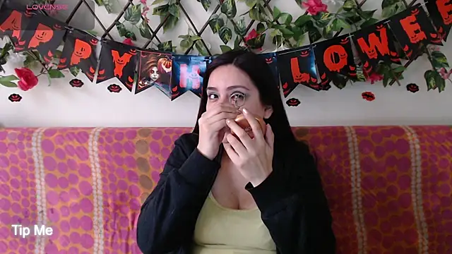 Jack Emily1 online show from October 26, 6:25 pm