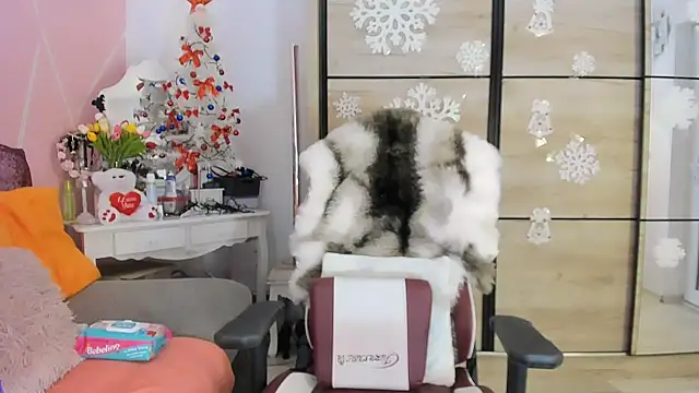 Snapshot of Maryelle chatting on December 17, 8:54 pm Maryelle online show from December 17, 8:54 pm