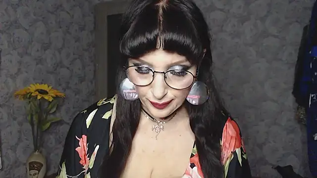 Aziza1 online show from February 18, 6:04 pm