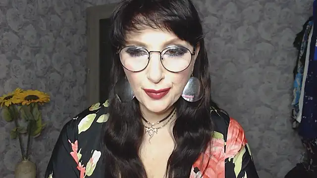 Aziza1 online show from March 5, 6:45 pm