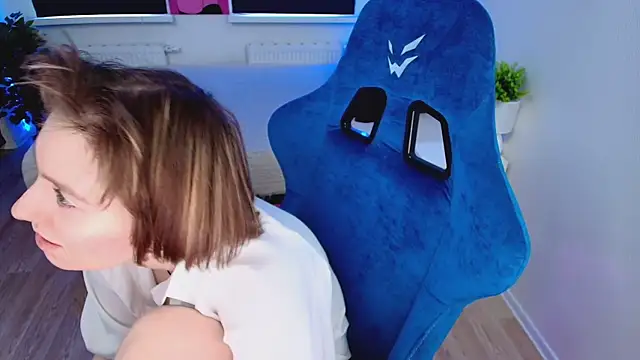 CranberryHot online show from March 12, 7:57 am